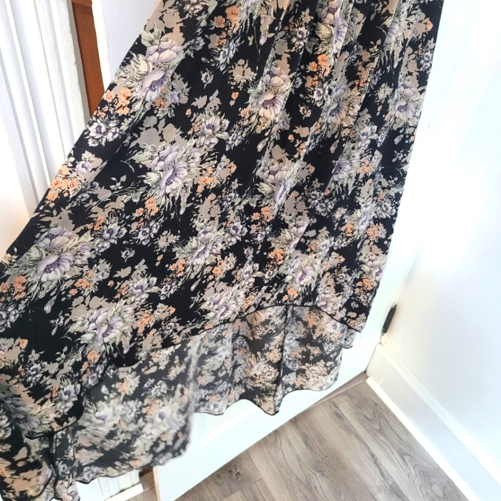 Dress - Picture 4 of 7